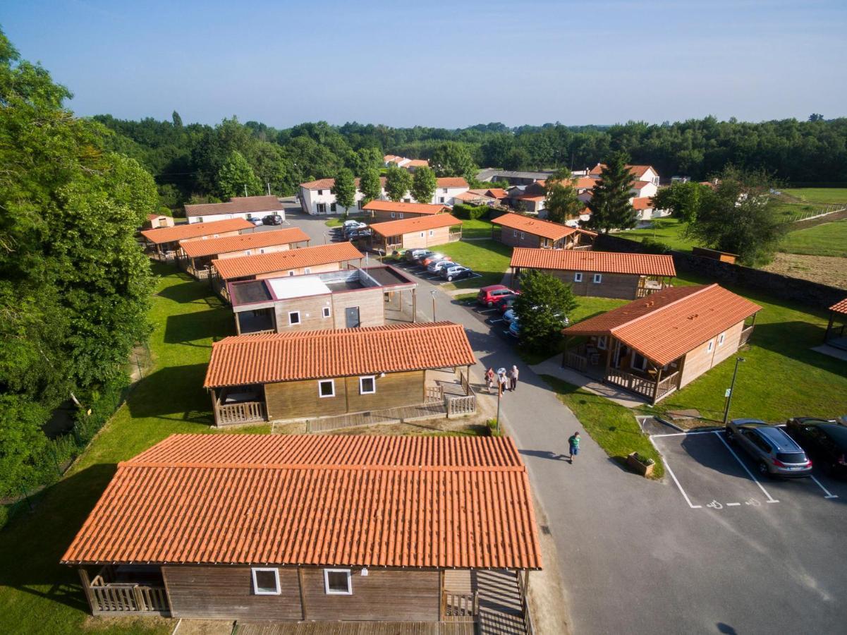 Chateau De La Plinguetiere Saint-Aignan-Grand-Lieu Bagian luar foto