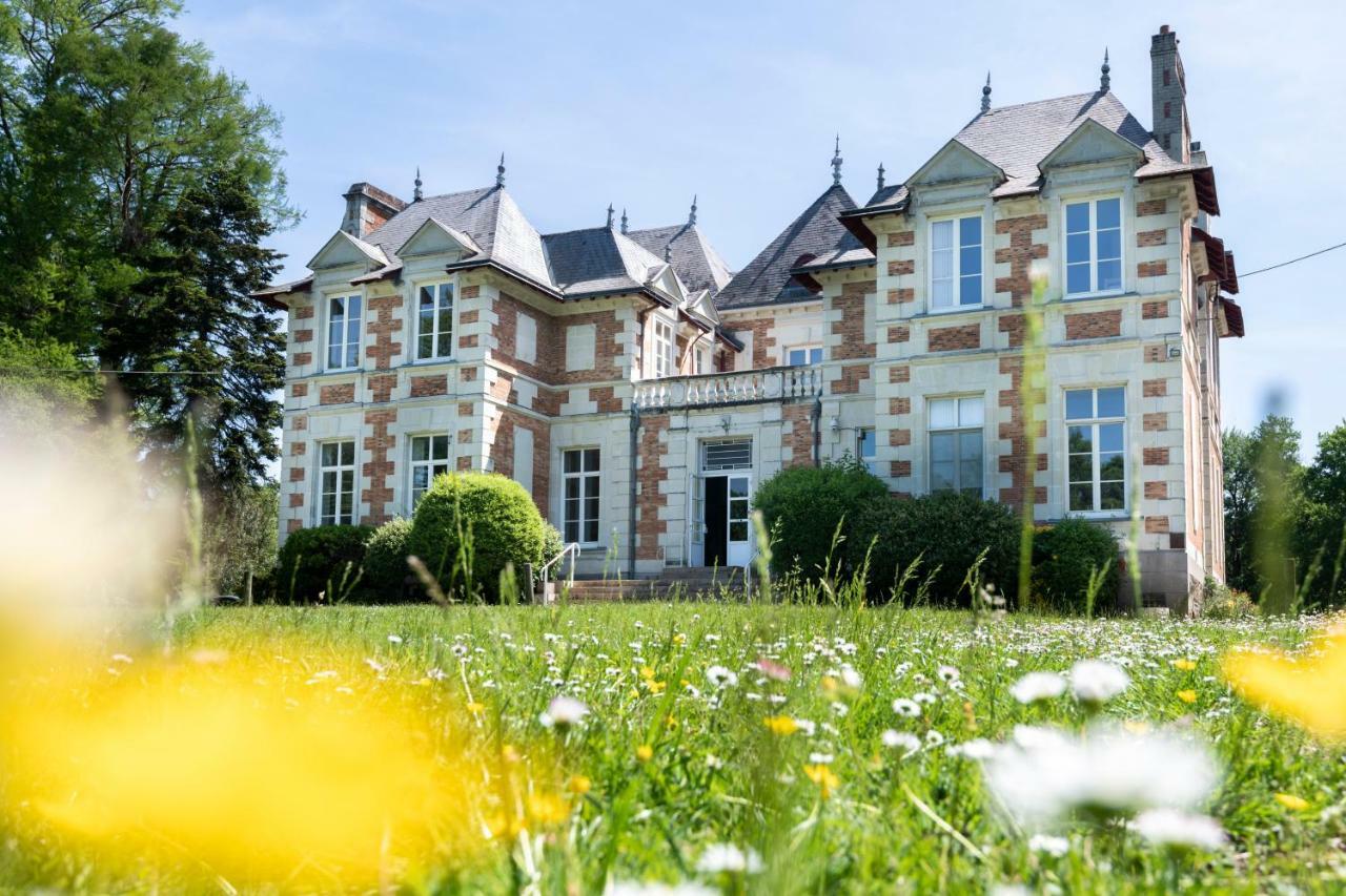Chateau De La Plinguetiere Saint-Aignan-Grand-Lieu Bagian luar foto